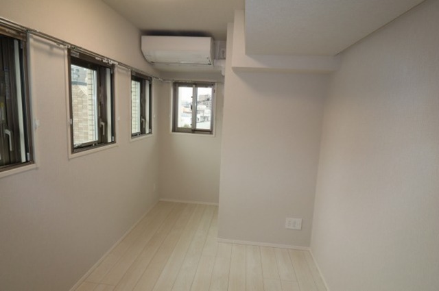 その他部屋・スペース　洋室５．３帖？