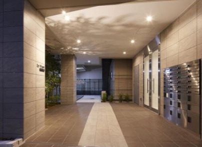 エントランス　清潔なエントランスです