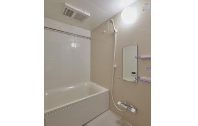バス・シャワールーム　ゆったり過ごせるお風呂です