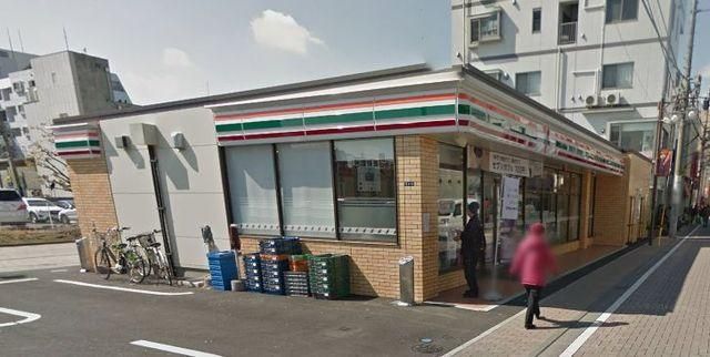 コンビニ　セブンイレブン大和東１丁目店（コンビニ）まで353m