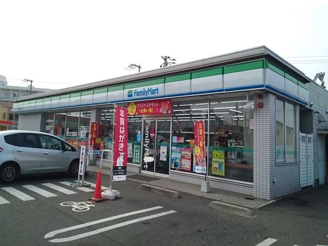 コンビニ　ファミリーマート倉敷中島松乃内（コンビニ）まで500m