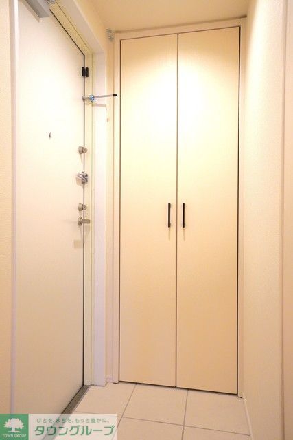 玄関　※写真は同タイプ住戸です。