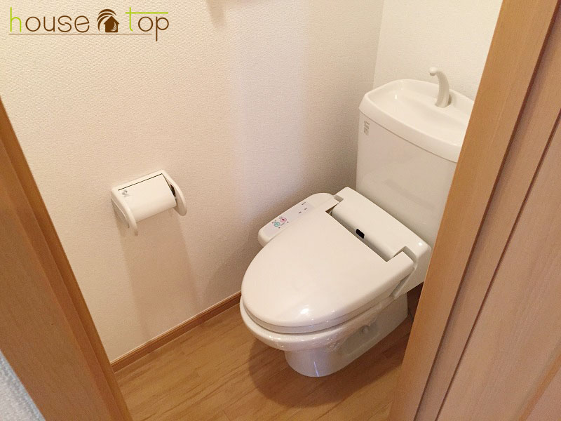 トイレ　ウォシュレット完備で嬉しいですね♪