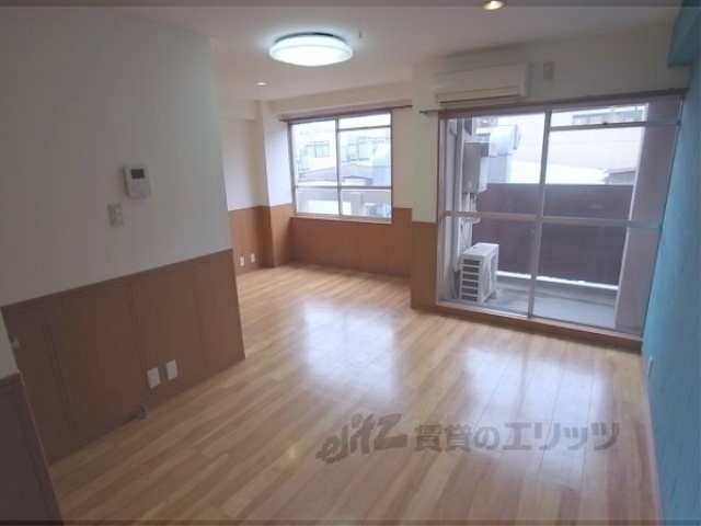 居室・リビング　洋室