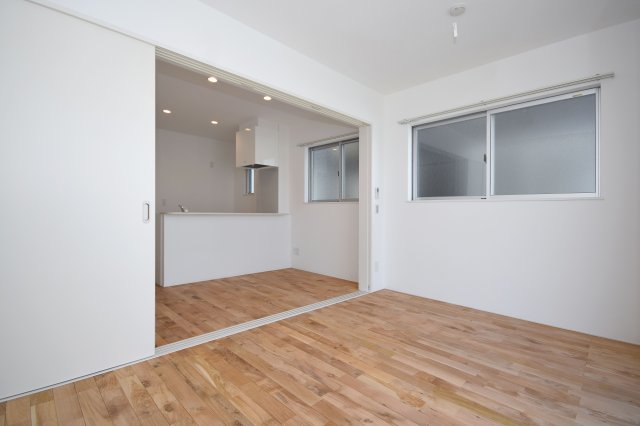 その他　ピース・ウィステリア A棟