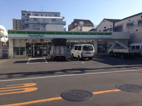 コンビニ　ファミリーマート 町屋八丁目店（コンビニ）まで234m
