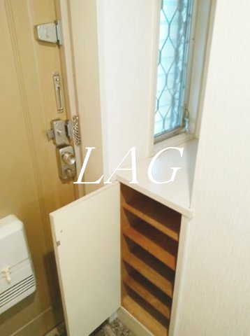 玄関　玄関です。