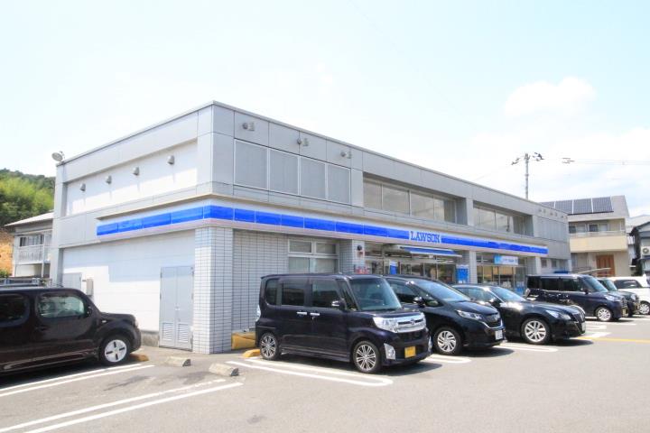 コンビニ　ローソン高知大津鹿児店（コンビニ）まで532m
