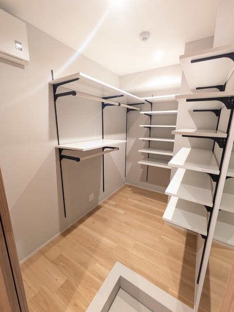 収納　ウォークインクローゼット