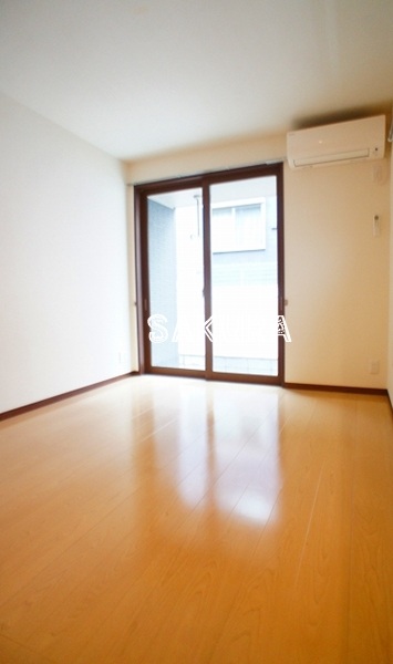 居室・リビング　使いやすい形の為、レイアウトを楽しめます♪