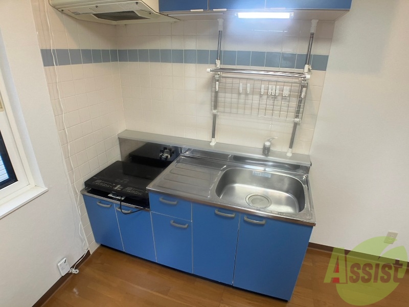 キッチン　キッチンです。一人暮らしなら十分な大きさですね。