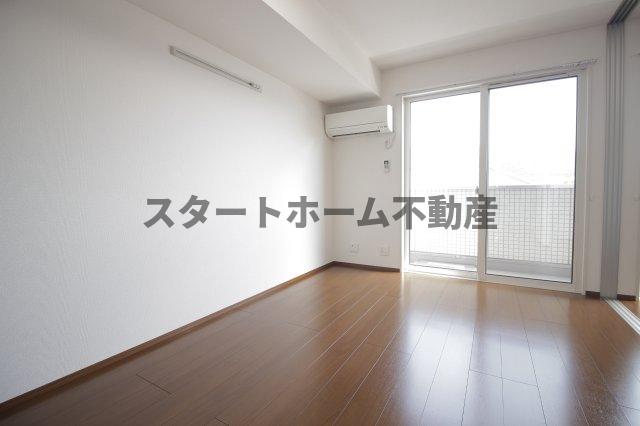 居室・リビング　ゆったり過ごせる居間です