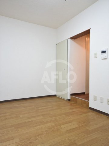 居室・リビング　アーク上町台II番館　洋室