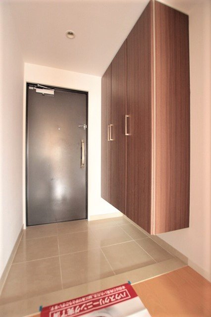 玄関　同物件別号室