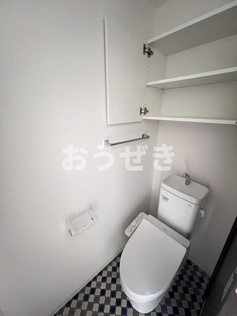 トイレ　別室同タイプ参考写真