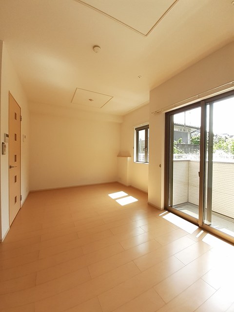 その他設備　居間・リビングの写真です☆