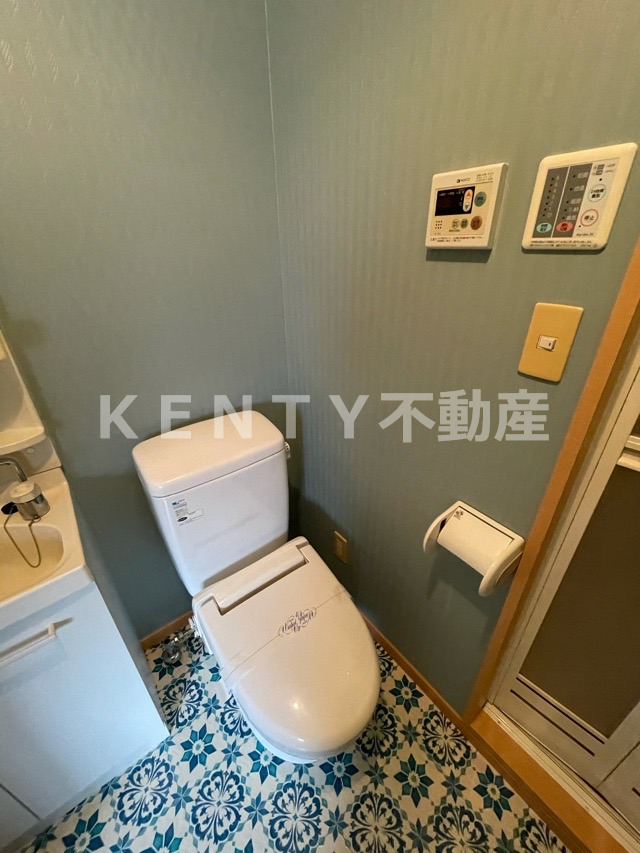 トイレ　コンパクトで使いやすいトイレです