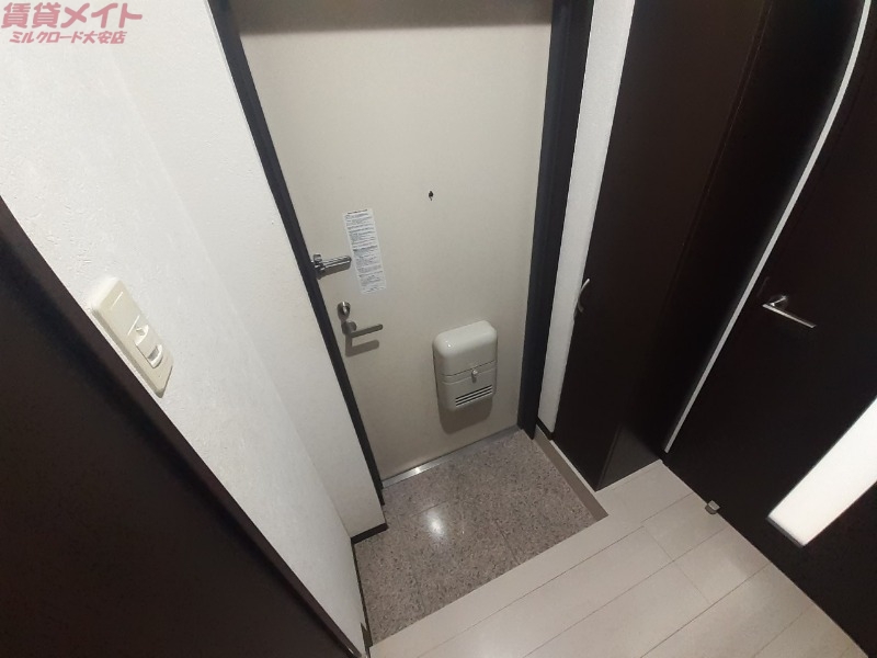 玄関　※同型別部屋