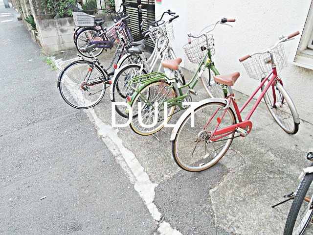 その他共有部分　駐輪場です。