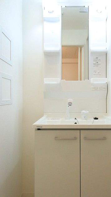 洗面設備　コンフォータブル阿波座　独立洗面台