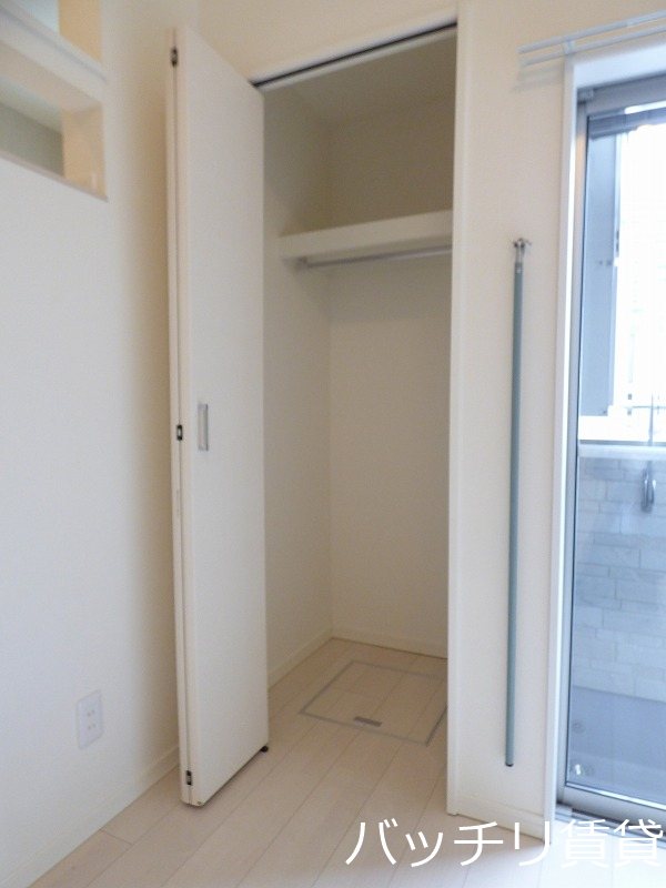 収納　同型タイプの為、現状を優先致します。