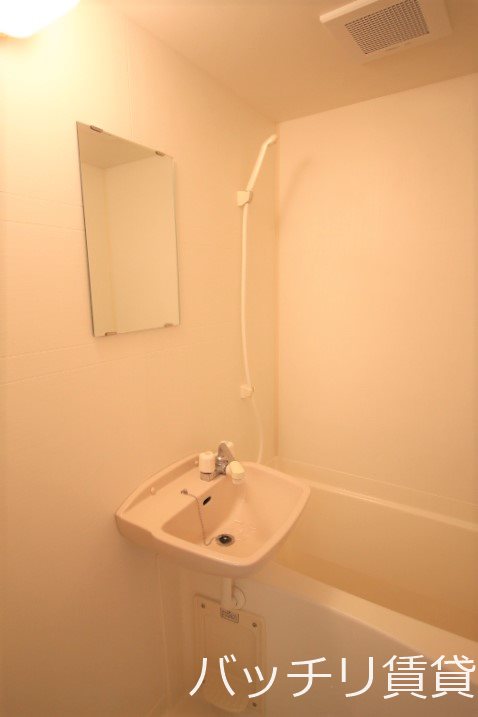 バス・シャワールーム　同シリーズのイメージ画像の為、現状優先