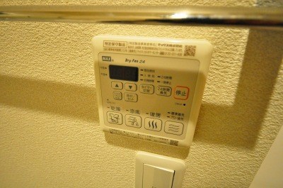 その他設備　浴室乾燥機　同タイプ(現状優先)