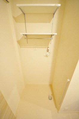 その他　室内洗濯機置き場　同タイプ(現状優先)