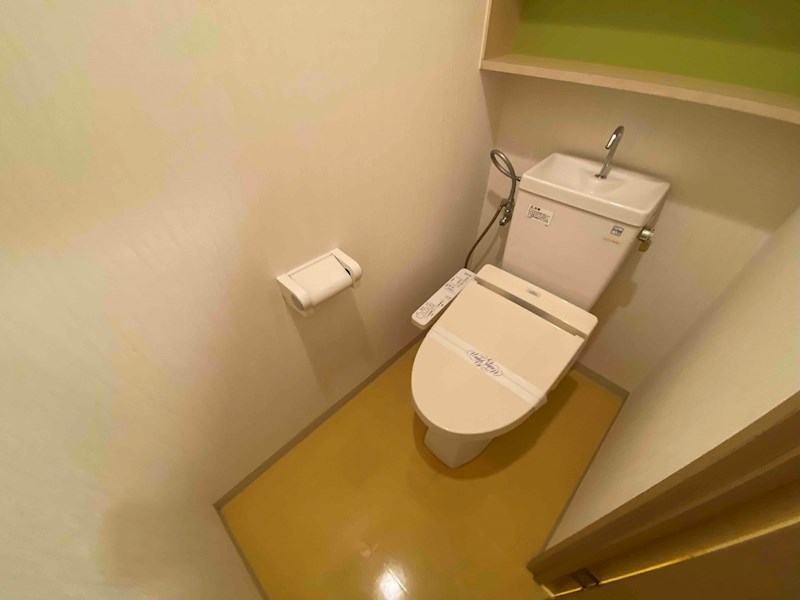 トイレ　同物件別部屋イメージ