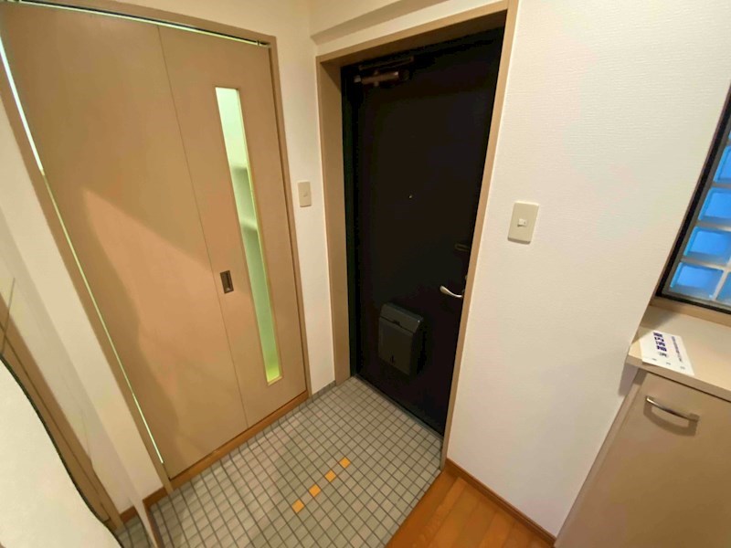 玄関　同物件別部屋イメージ