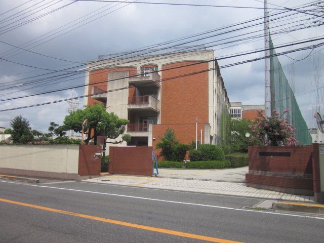 高校・高専　大阪府立守口東高等学校（高校・高専）まで2178m