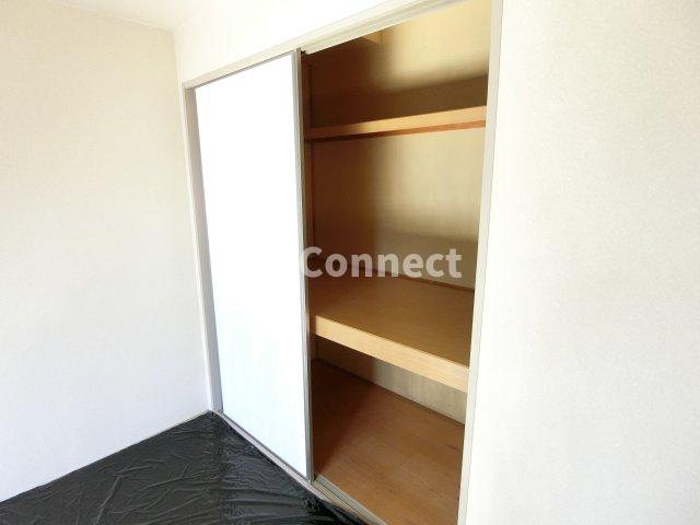 収納　和室には１間の押入付き。