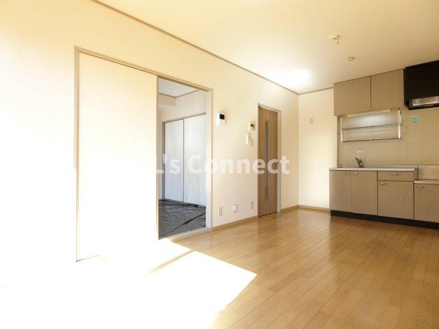 居室・リビング　９帖のＤＫスペース。