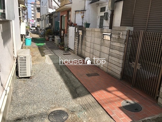 その他　●敷地内に植木などおいて頂けるスペースはございます