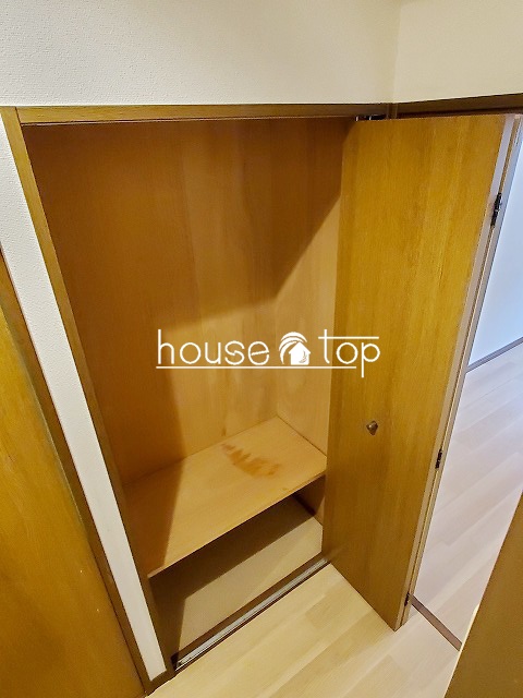 収納　クローゼット完備