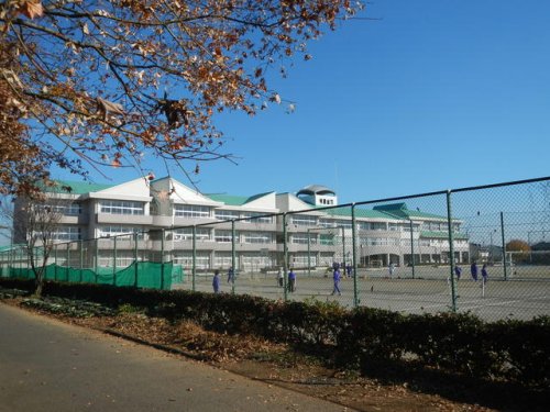 中学校　下野市立南河内第二中学校（中学校）まで261m