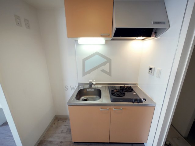 キッチン　コンパクトなキッチンで掃除もラクラク