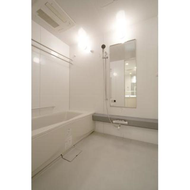 バス・シャワールーム　※写真は同タイプ住戸です。