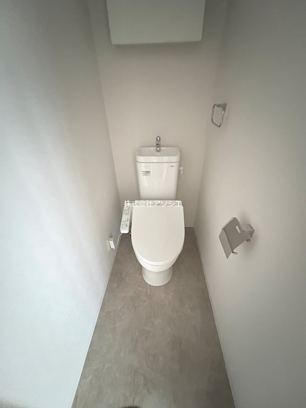 トイレ　温水洗浄暖房便座