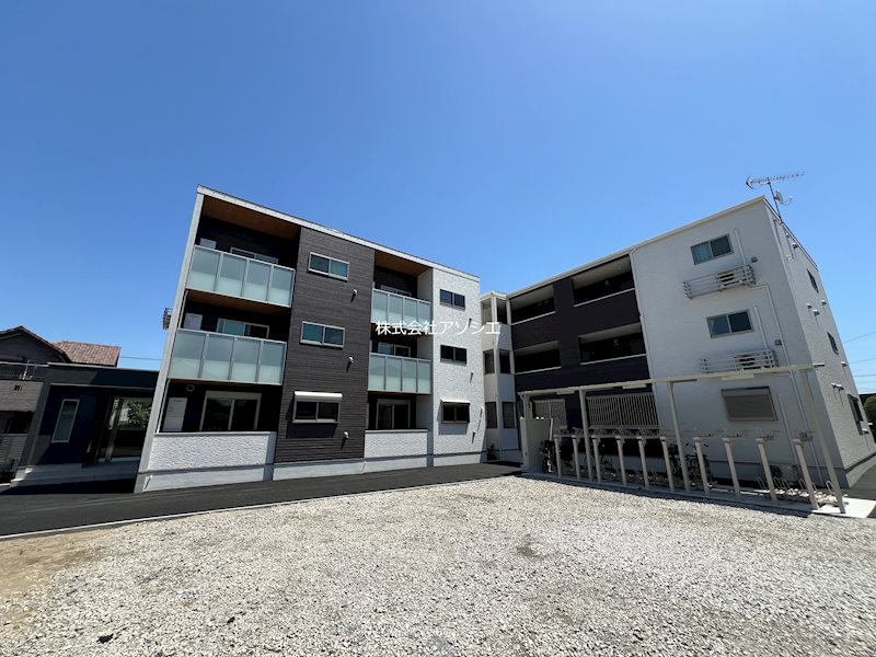 建物外観　クラシヤのご紹介は住まいの窓口アソシエにお任せください。