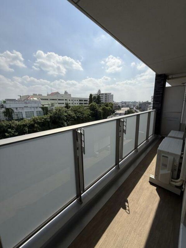 バルコニー　バルコニー