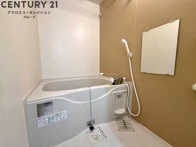 バス・シャワールーム　浴室乾燥付きのバスルーム♪