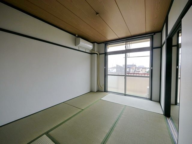 居室・リビング　部屋