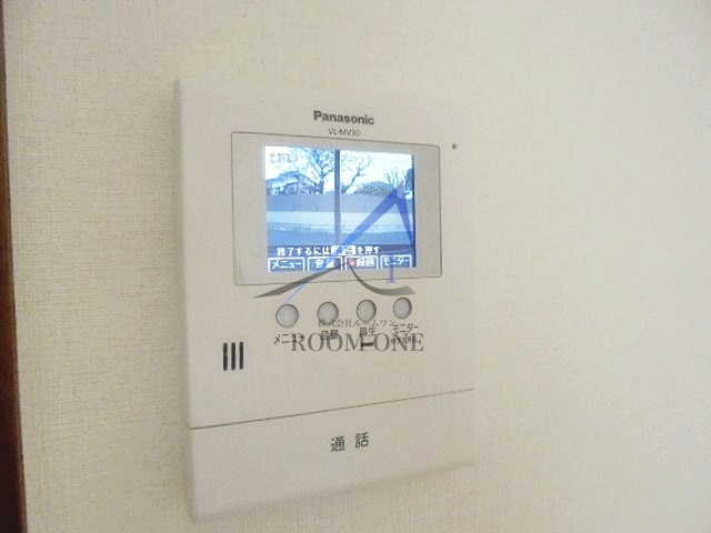 セキュリティ　モニター付きインターホンです。