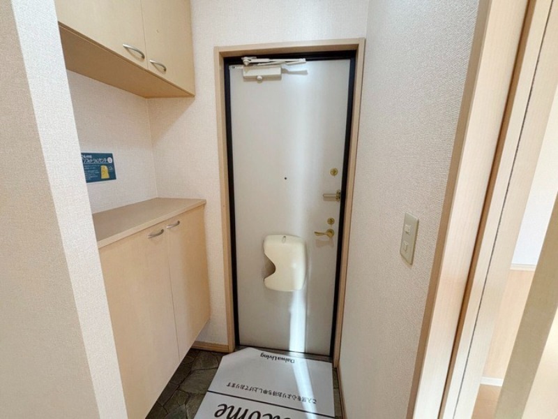 玄関　図面と現状に相違がある場合には現状を優先