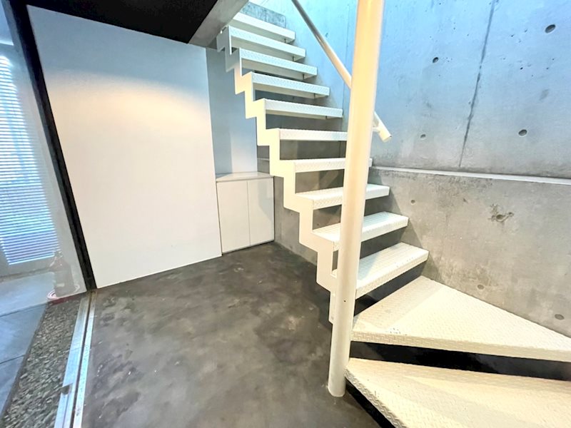 玄関　別号室・参考写真（実際のお部屋とは異なります）