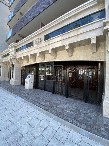 エントランス　プレジオ本町　エントランス