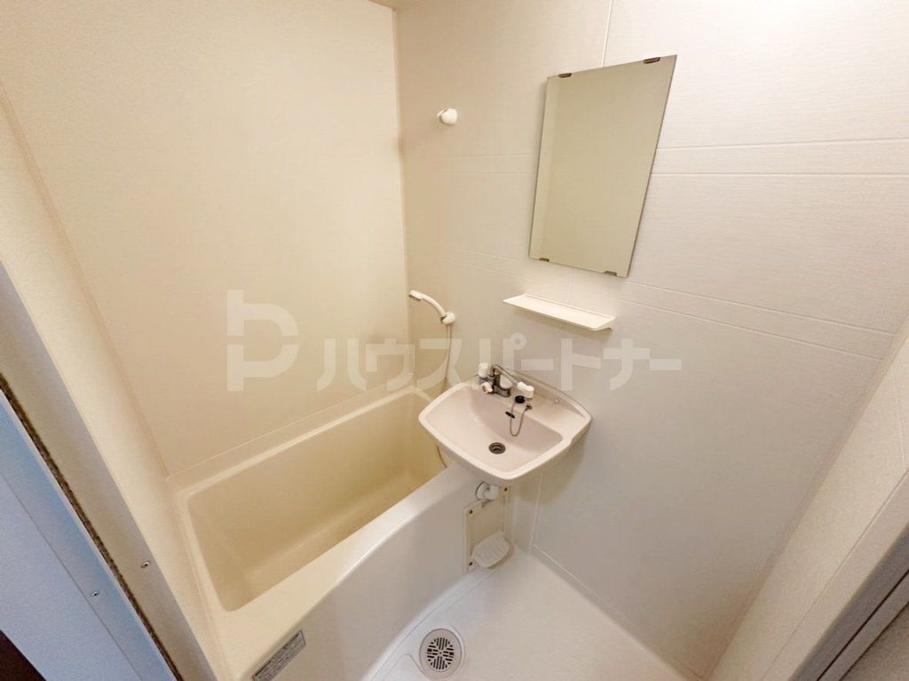 バス・シャワールーム　洗面