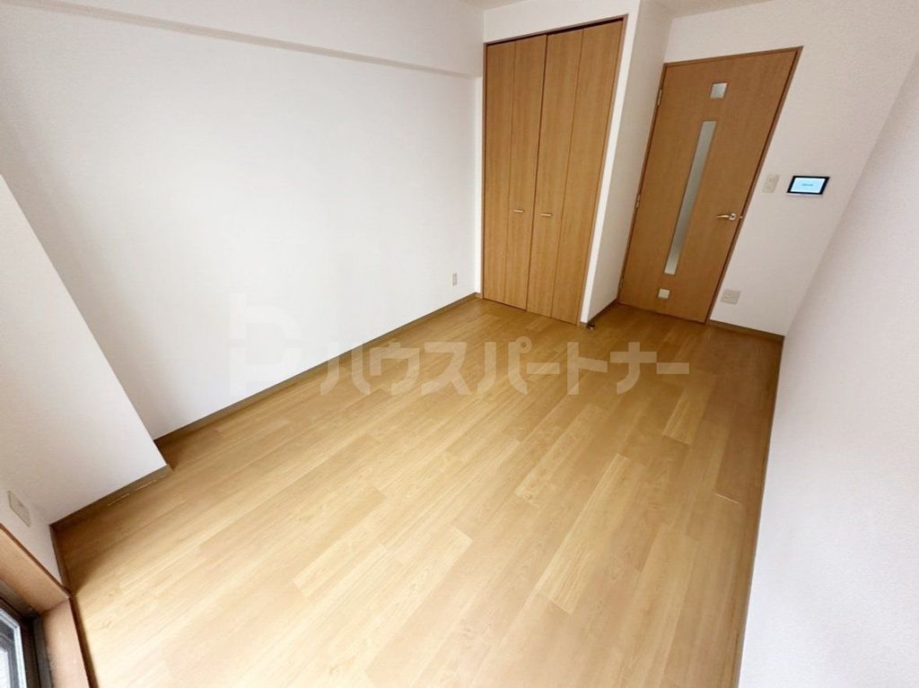 居室・リビング　玄関