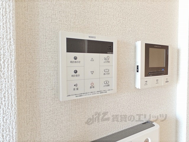 その他設備　給湯器リモコン